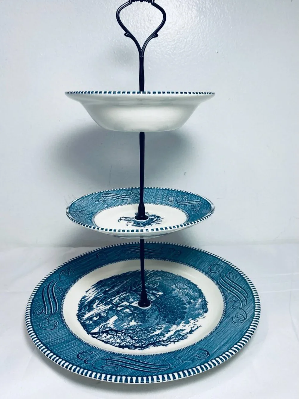 VNTG Currier & Ives 3-Tier Tidbit Tray 10